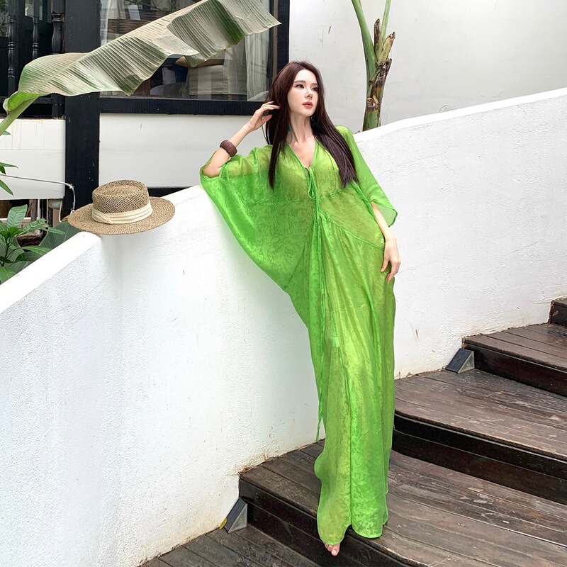 New Chinese-Style Cool and Zen-Like Green Seaside Vacation Dress with Arm Coverage, Vintage Elegant Long Dress for Summer