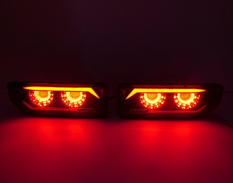Suitable for Suzuki 19-24 Jimny Rear Bumper Light Brake Light Flowing Water Turn Signal Tail Light