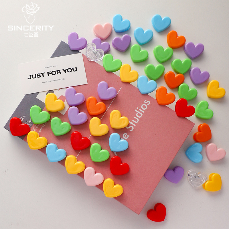 Clip pequeño de amor de color de pensamiento de siete colores, color lindo de plástico, ramo fresco, accesorios de tarjeta, material de bricolaje