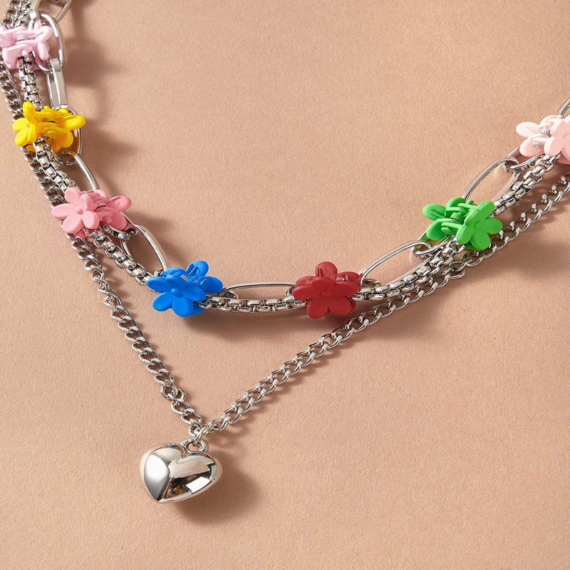 Collier En Forme De Coeur En Alliage Rétro Multicouche Fleur De Mode display picture 4