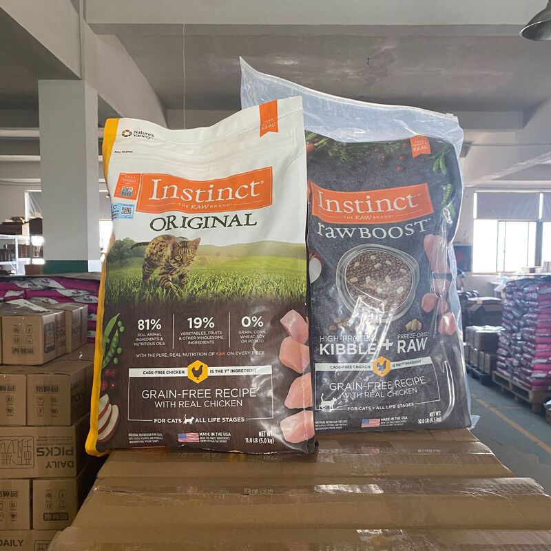 Fresh Instinct High Protein Grain-Free Chicken Freeze-Dried Cat Food for Kittens and Adult Cats 11 Lbs