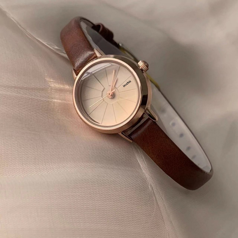 2025 Cross-Border Hot-Selling Women's Watch Light Luxury Retro Literary Belt Watch Girls Simple Versatile Quartz Watch