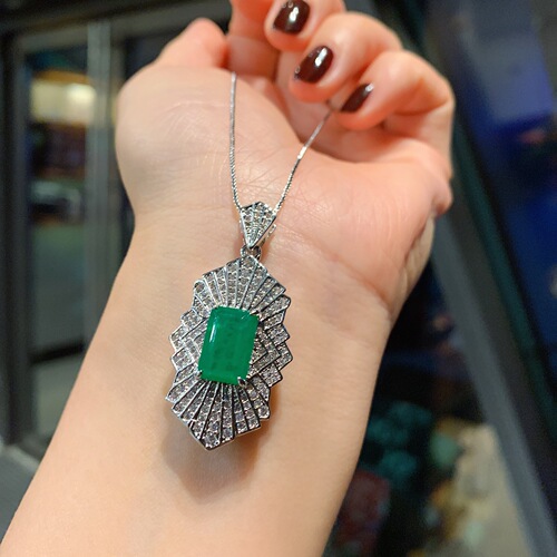 Zhuang Sheng Sheng Jewelry Simulated Emerald Ring and Necklace Set Creative Style Full Diamond Heavy Setting Main Stone 8*12