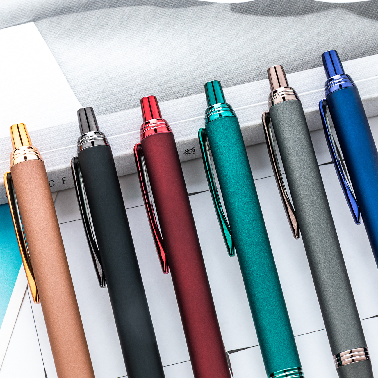 Nuevo bolígrafo de prensa puede imprimir logotipo hotel corporativo publicidad bolígrafo de regalo multicolor metal bolígrafo mayorista