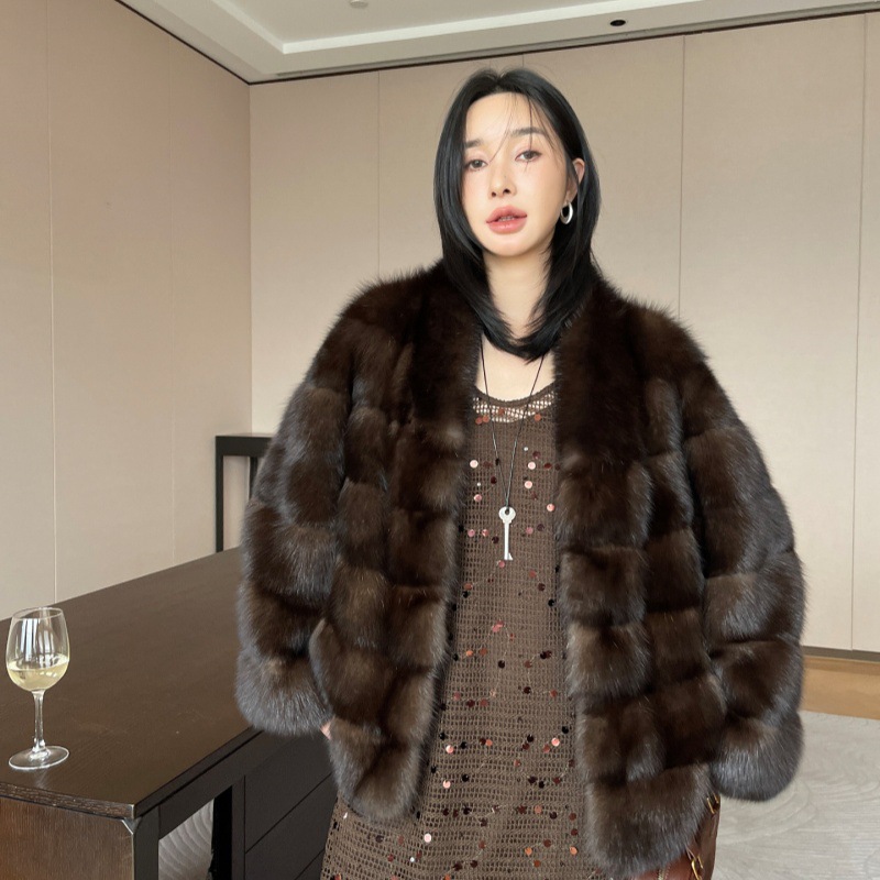 海宁紫貂皮草大衣俄罗斯貂皮短款外套加厚女衣服V领农夫2025新款