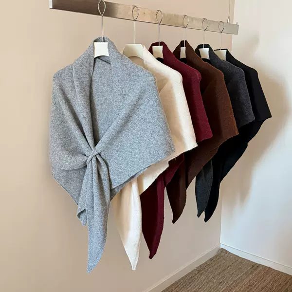 In-stock factory wholesale: cross-border autumn/winter women's triangular shawl, made with a wool blend, a warm and versatile knitted shawl