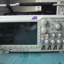 �N�����U����Tektronix̩��MDO3054����ʾ����