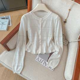 广州十三行高货爆款~早秋款小清新爱心扣针织开衫女显瘦长袖上衣