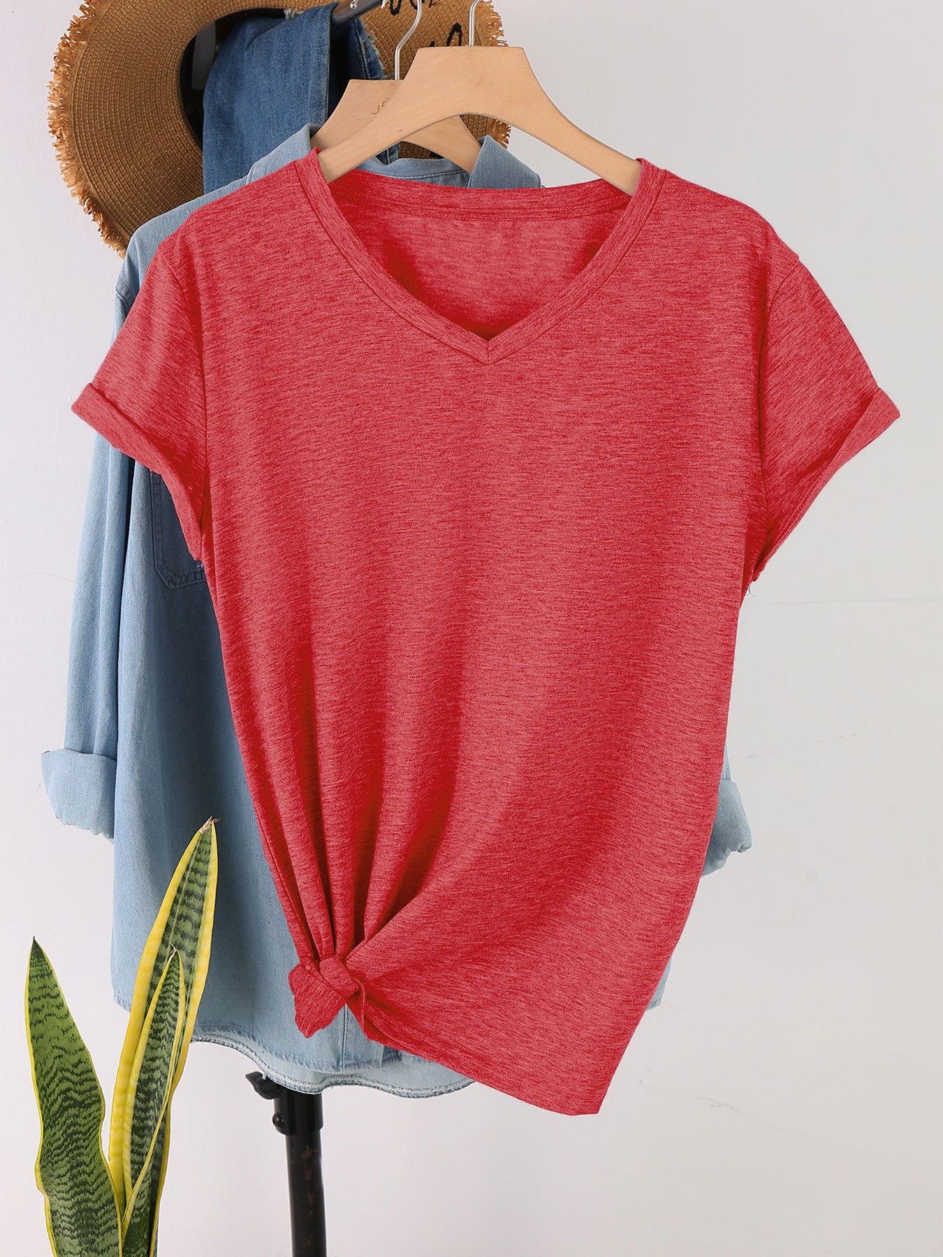 159g Weight Short Sleeve Sleeve Length Regular Sleeve Sleeve Type CVC Pull Frame, Cotton, Polyester Fabric Type Mid-Length (65cm <Length ≤ 80cm) Top Length T-shirt, Pullovers Tops Type Casual, Office, Daily Occasion Round Neck Neckline Printing Function Loose Fit Type Geometric Pattern Summer Season Women's Gender European and American Style, Streetwear Style Wholesale Women's CVC Pull Frame Cotton Polyester European And American Style Streetwear Geometric Short Sleeve T-Shirts 68