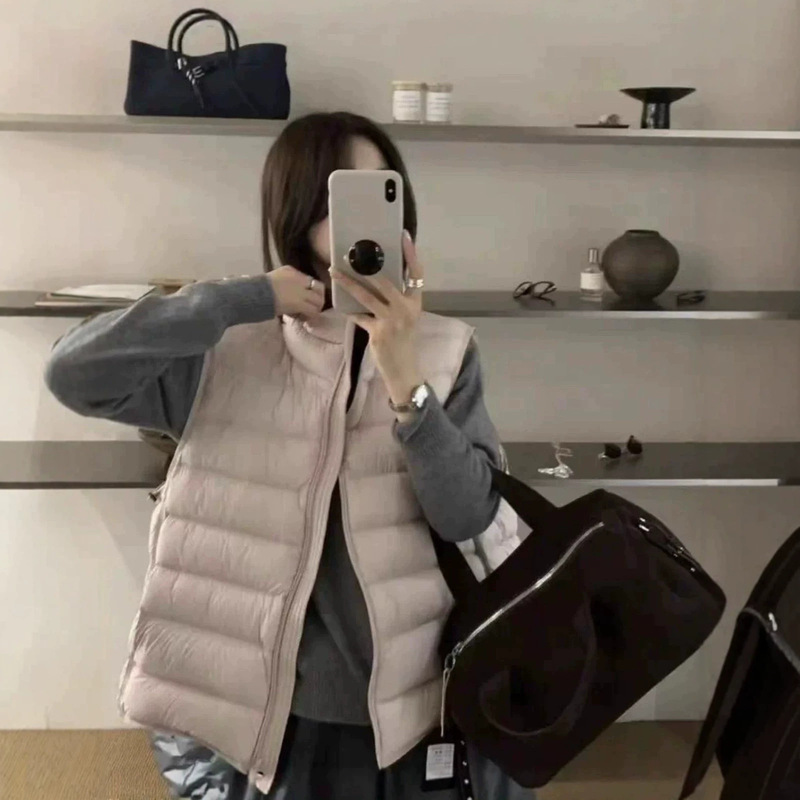 Autumn and winter puffer vest, new down vest for women, 90% white duck down, casual, loose, fashionable vest jacket Autumn and winter puffer vest, new down vest for women, 90% white duck down, casual, loose, fashionable vest jacket