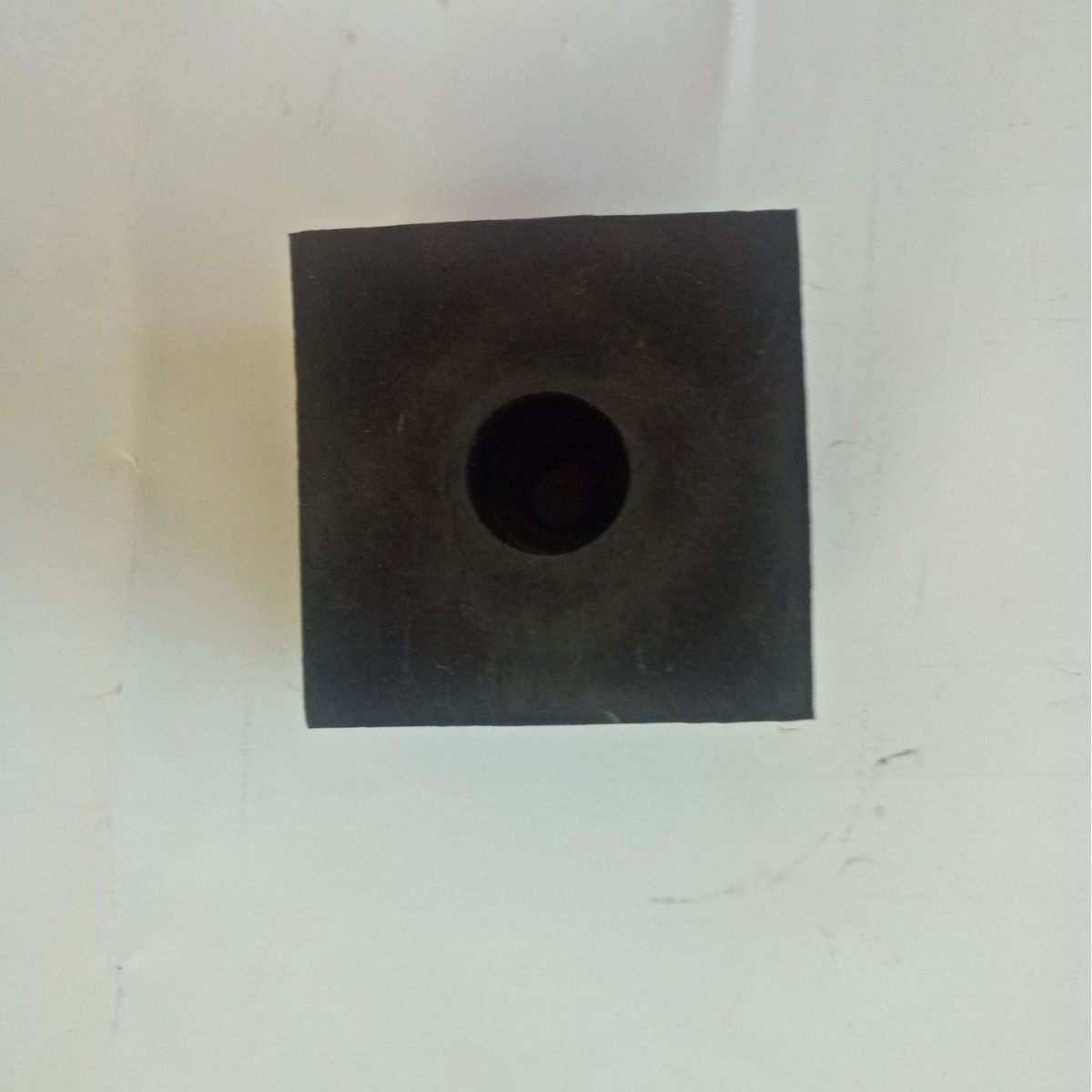 供应橡胶减震垫块高弹性圆形缓冲块黑色机械橡胶异形件密封垫圈