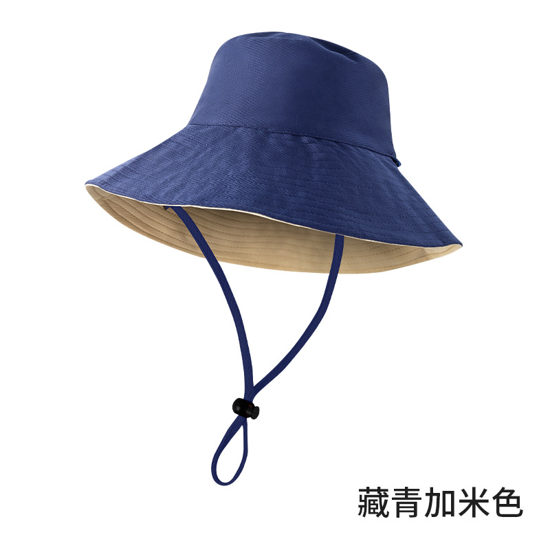 네이비 및 베이지