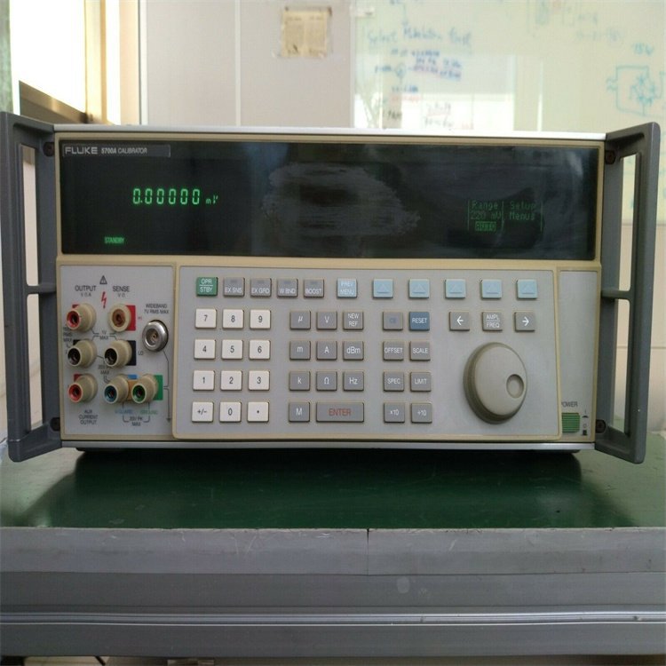 高价回收福禄克Fluke 5700A多功能校准仪