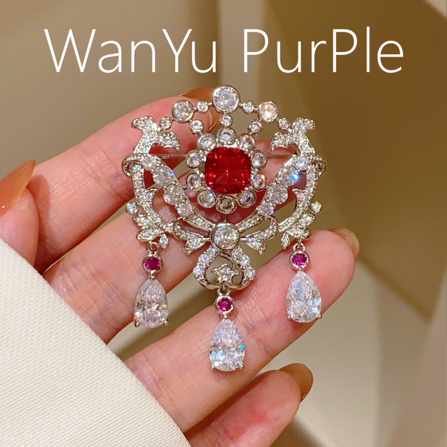 French Court-Style Red Gemstone Lace Hollow Brooch Corsage Light Luxury High-End Coat Sweater Pin Buckle Gift