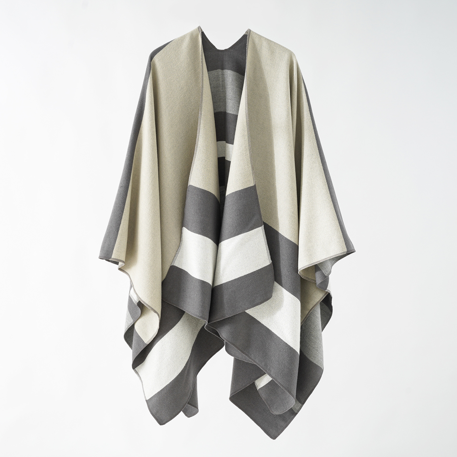 Beige gris oscuro