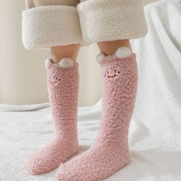 Calcetines de Piso Infantiles de Poliéster Térmicos, Antiolor y Bordados para Otoño e Invierno
