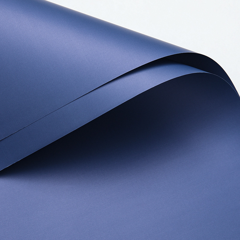 Papel de embalaje de flores al por mayor material de floristería ramo material de papel de embalaje material de embalaje papel de embalaje impermeable papel de doble cara bicolor Ouya