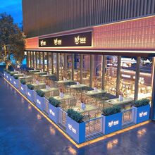 ���⻨��̫���LED����M�Ϸ��β��P���[���ڸ������⻨�۽���