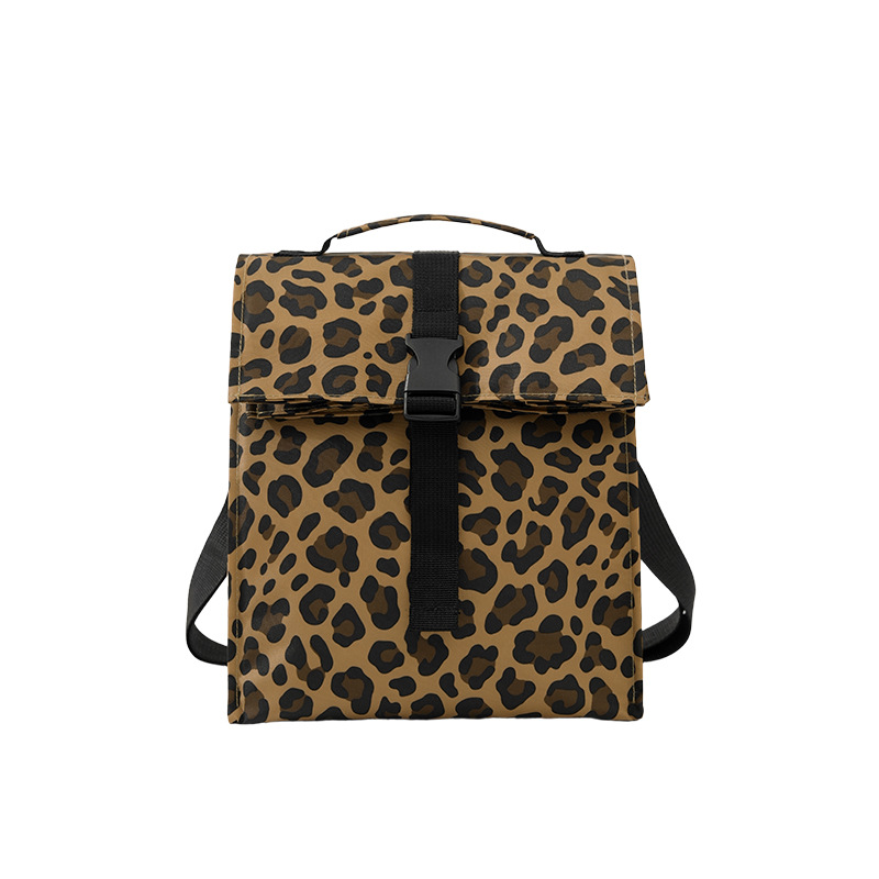 Estampado de leopardo de color café