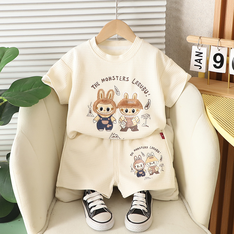 男の子の夏のウサギ2匹の半袖セット2025の新型の洋気の子供の赤ちゃんの夏服は代行します。