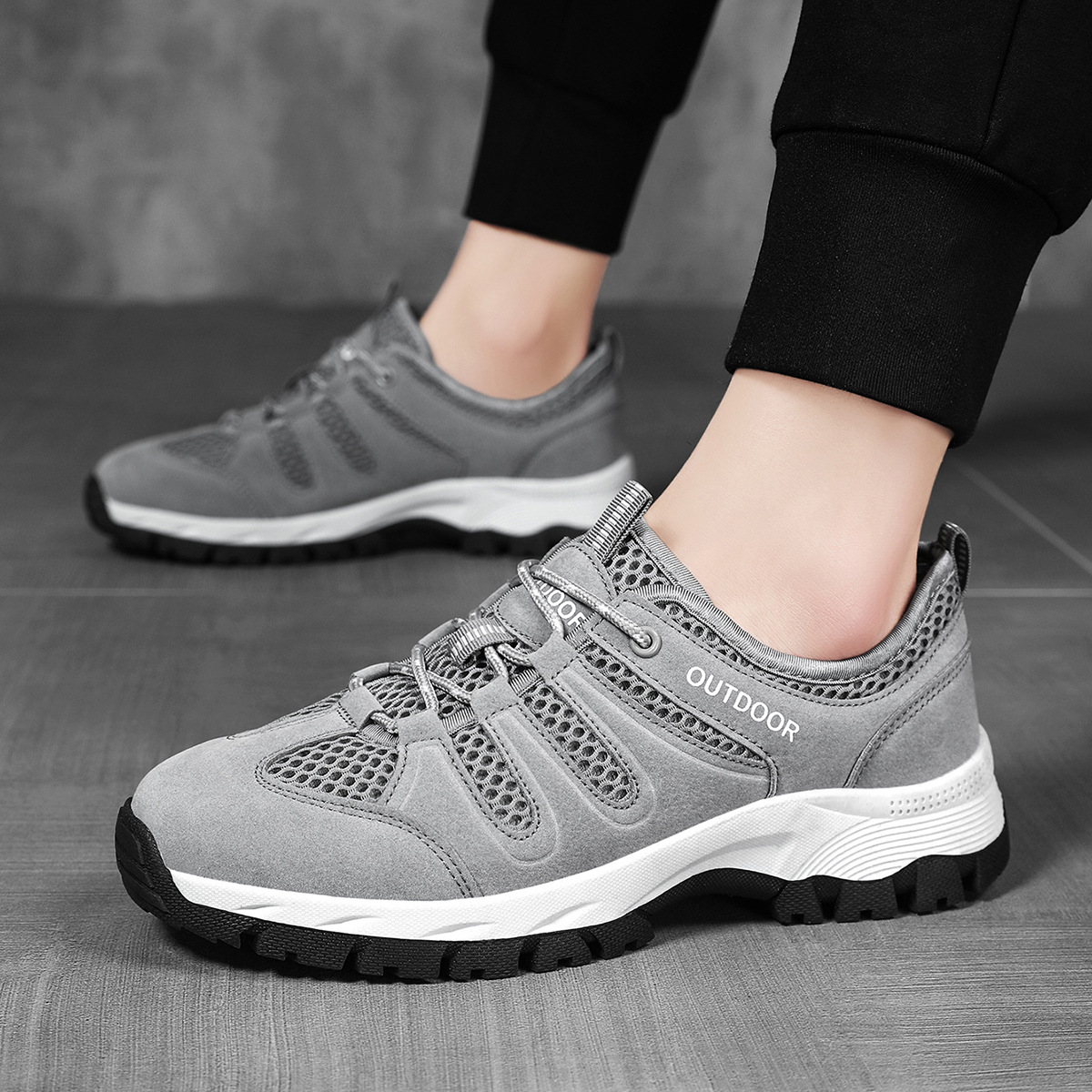 Climbing lightweight low non-slip breathable sports sneakers…