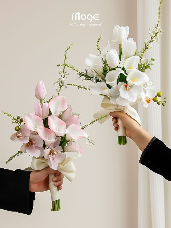 高档马蹄莲新娘手捧花结婚拍照装饰高级求婚把束领证花束道具|undefined