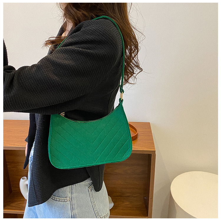 Women's Small Canvas Stripe Streetwear Pillow Shape Zipper Underarm Bag display picture 10