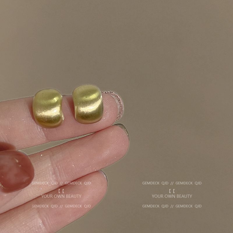 13 # 골드 브러시드 C형 귀걸이-