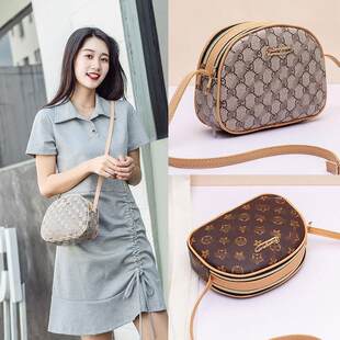 Trend retro design one-shoulder bag with zipper, 2026 years