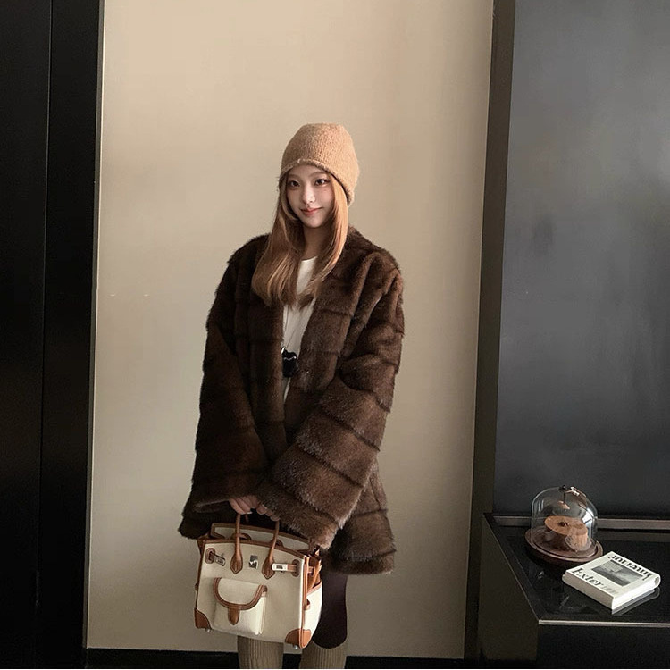 Ouyang-Style Eco-Friendly Purple Label Imported Velvet Faux Mink Coat for Women, Horizontal Stripe, High-End Slimming Fur Jacket