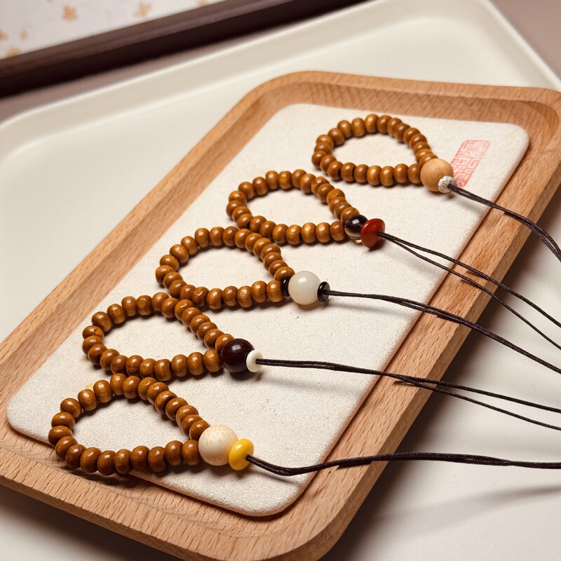 Handcrafted Wooden Rope Gourd Pendant Wrist Strap with Traditional Chinese Style Beads Handcrafted Wooden Rope Gourd Pendant Wrist Strap with Traditional Chinese Style Beads