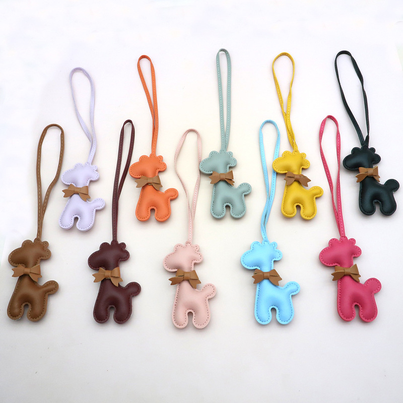 Cute leather keychain pendant with fox, bow, soft and adorable cat, cute giraffe, standing bear, bag decoration Cute leather keychain pendant with fox, bow, soft and adorable cat, cute giraffe, standing bear, bag decoration