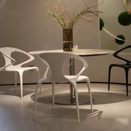 Italian Alien Transparent Resin Chair Epoxy Crystal Living Room Dining Chair Rocherby Xiahongshu Acrylic Armchair
