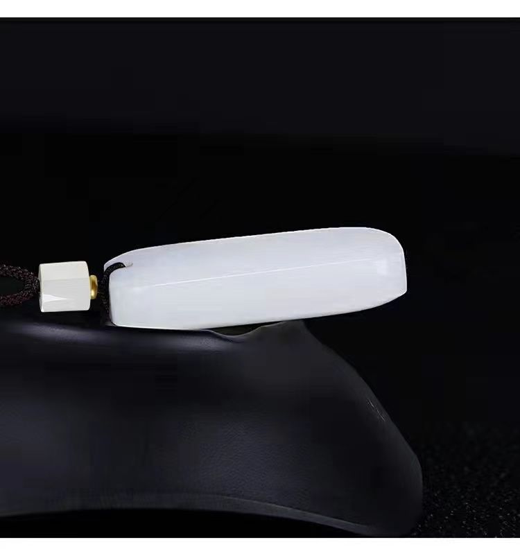 Mặt dây chuyền ngọc bích Tân Cương thiên nhiên hình bánh mì trắng mỡ cừu, phong cách vô sự bài, tặng kèm dây chi tiết 10