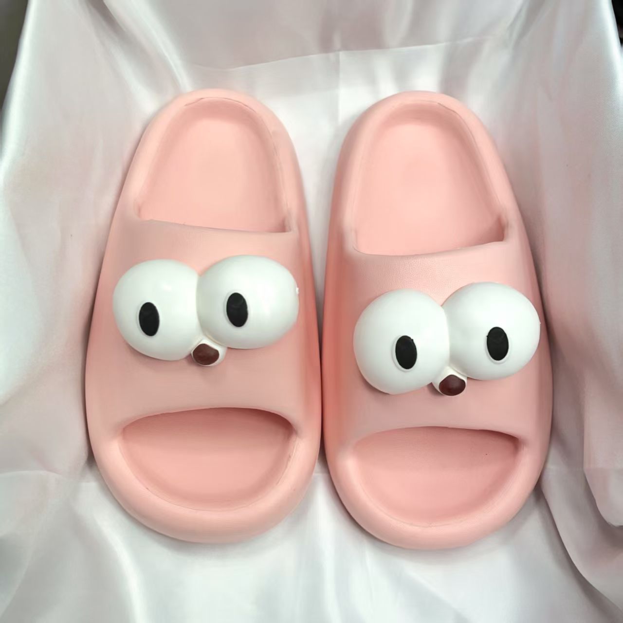 큰 눈을 가진 EVA 빵 슬리퍼 - 핑크