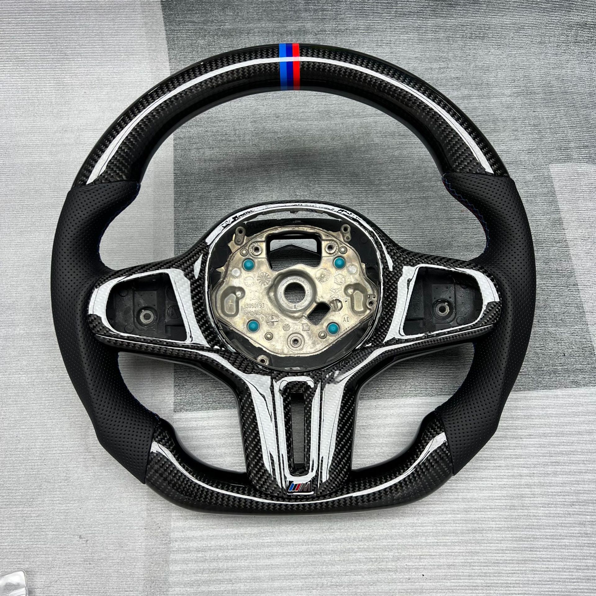 Suitable for Bmw Carbon Fiber Steering Wheel Processing and Customization, G38/G Chassis/Steering Wheel Full Series Upgrade Modification
