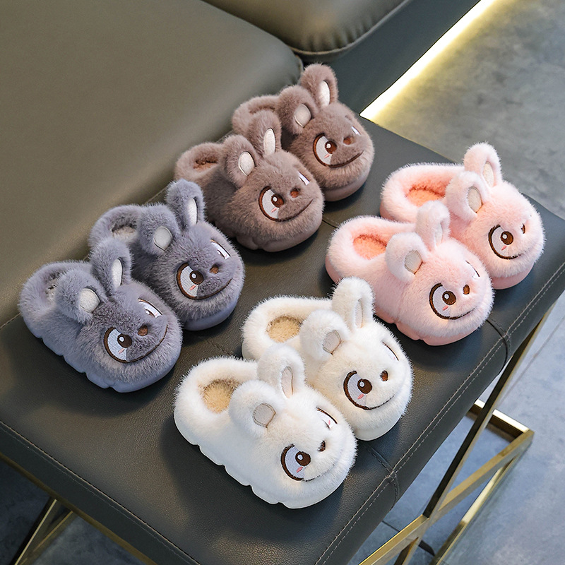 Otoño y invierno zapatillas de algodón para niños, niños y niñas, zapatos de algodón cálidos y peludos para padres e hijos, conejos, bolsas para bebés, zapatos de talón de algodón