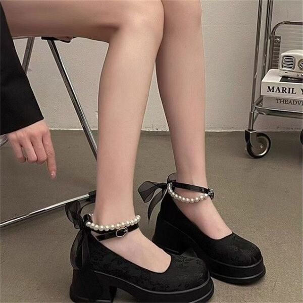 Autumn high heels
