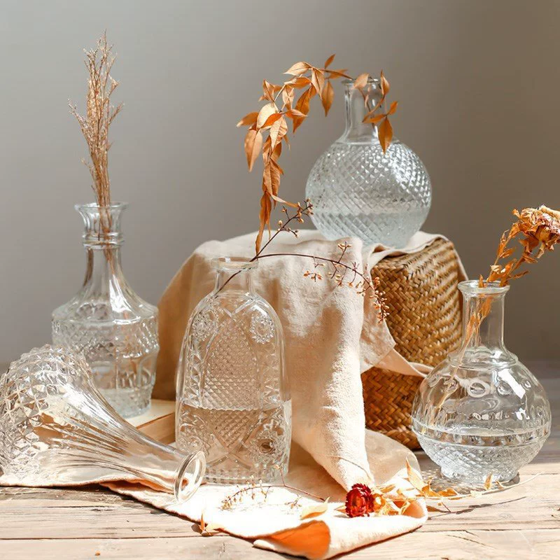 Винтажная стеклянная ваза Высококачественная рельефная прозрачная легкая Роскошная мини-ваза в стиле ins, сухоцветы, поднимающая воду Цветочная композиция