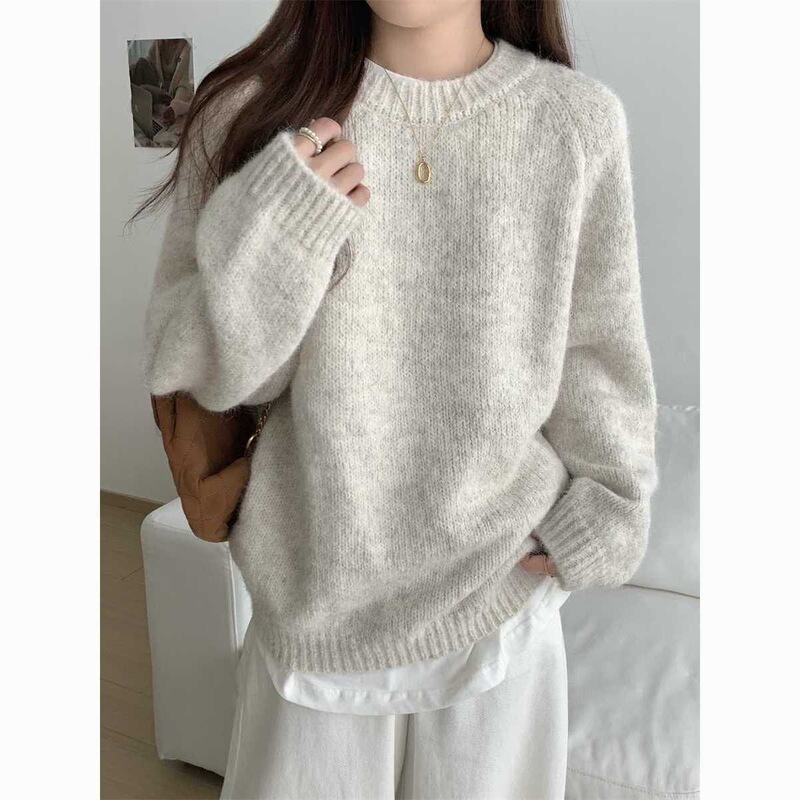 Women's new autumn and winter loose-fitting, soft, Korean-style sweater with a round neck, long sleeves, and a relaxed, casual style, perfect as an inner layer Women's new autumn and winter loose-fitting, soft, Korean-style sweater with a round neck, long sleeves, and a relaxed, casual style, perfect as an inner layer