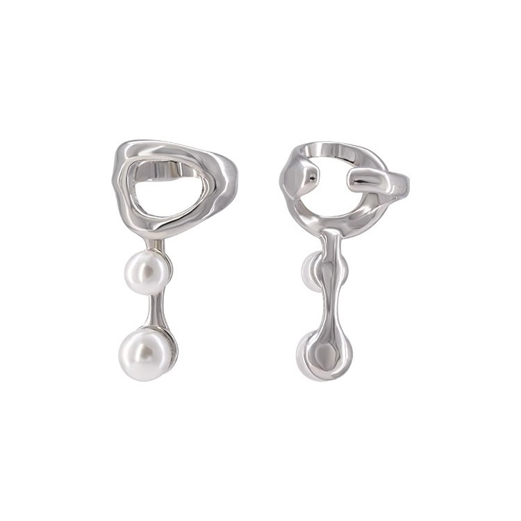 Los nuevos pendientes de perlas de agua dulce de Corea del Sur, pendientes mate minimalistas de metal, temperamento de moda, clips de pelo corto simples y versátiles