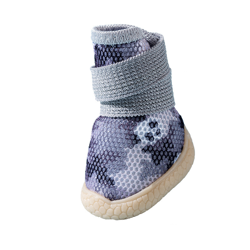 Perro transpirable de cuatro estaciones camuflado impresión completa zapatos de deporte transpirables para perros pequeños y medianos para salir zapatos de perros de mascotas antideslizantes