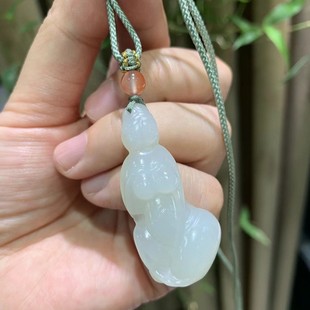 Jin Yu Tang and Tian Yu meet noble three-dimensional carved jade noble posture gentle and delicate beautiful meet noble help to think about things