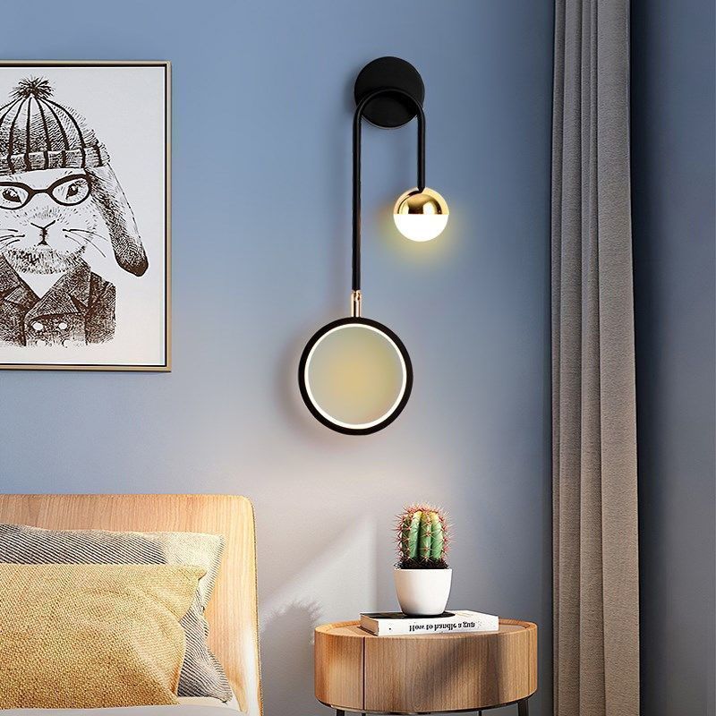 lámpara de pared dormitorio lámpara de pared de cama moderna y simple en línea nórdica lujo lujo lujo lujo personalidad creativa sala de estar TV pared de fondo