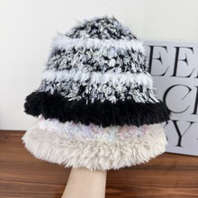 新款流苏多巴胺条纹户外防冻帽子女秋冬季毛绒护耳保暖针织毛线帽