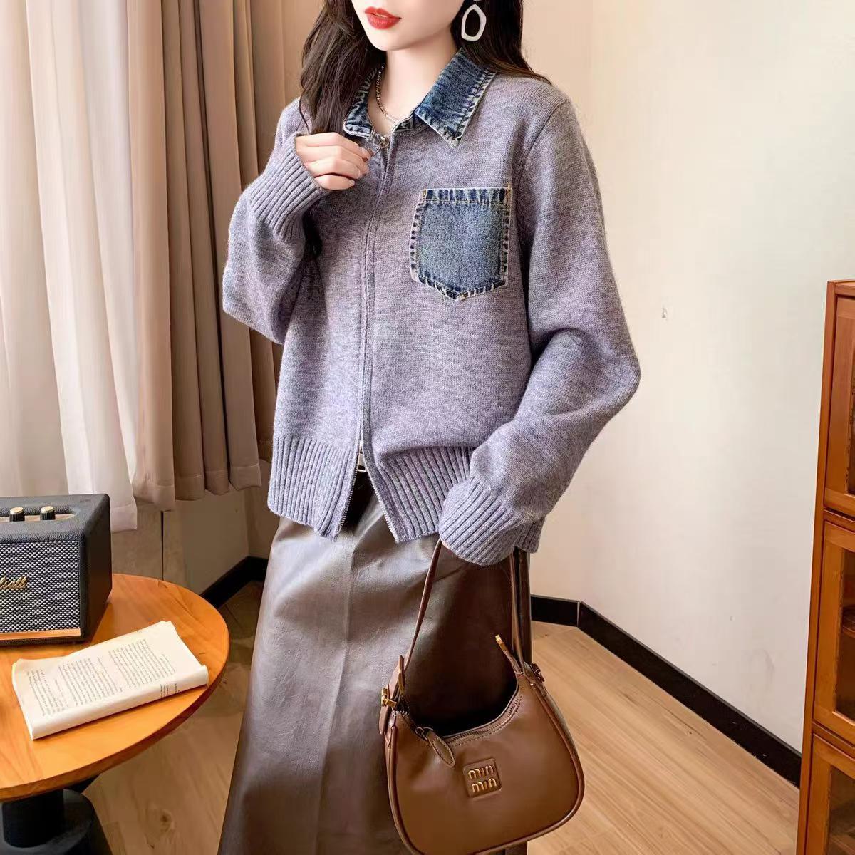 Jeans empalmado con la solapa de punto Cardigan de mujer otoño nuevo falso dos piezas con cremallera adelgazante abrigo de suéter casual universal