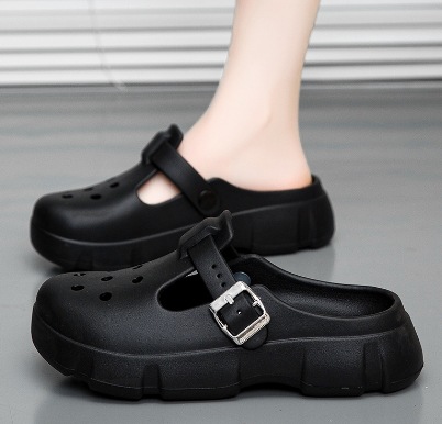 Zapatos con agujeros para mujer, suela gruesa, Mary Jane, verano para mujer 2025, ropa exterior, playa de moda, sandalias y zapatillas de Baotou antideslizantes