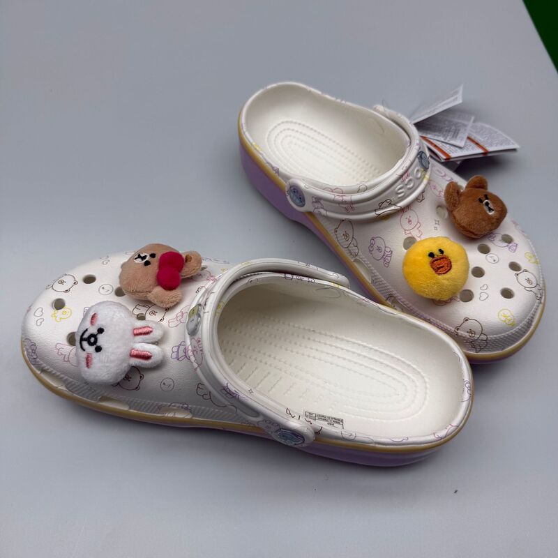 Cross Popular Internet Sensation 2025 New Brown Bear Cute Cartoon Clogs Parent-Child Shoes for Outdoor Wear Wholesale Cross Popular Internet Sensation 2025 New Brown Bear Cute Cartoon Clogs Parent-Child Shoes for Outdoor Wear Wholesale