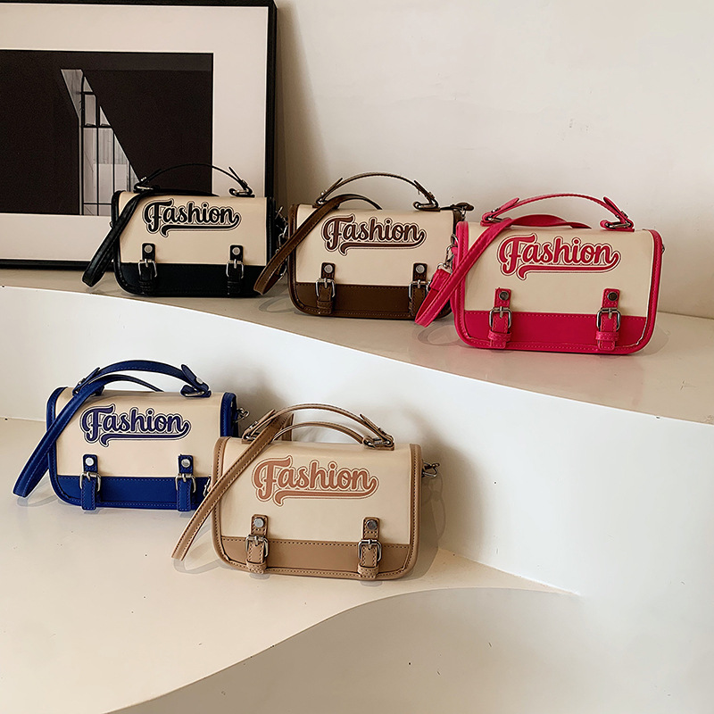 Bolsos pequeños portátiles para mujer 2024 primavera y verano nuevas letras de moda color de contraste bolso cuadrado pequeño de un solo hombro bolso mensajero de cercanías