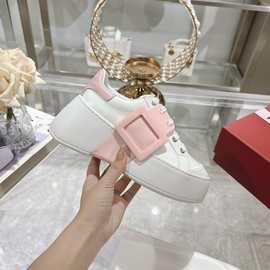 7厘米增高2024新款方扣厚底小白鞋女松糕运动休闲板鞋秋